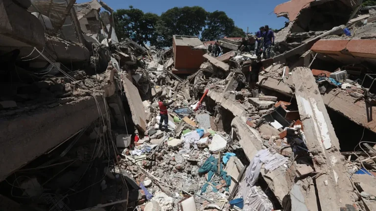 Colombia Earthquake: The Insurance Reporter.